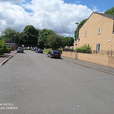 Luxury New House With Free Parking Daire Birmingham Dış mekan fotoğraf