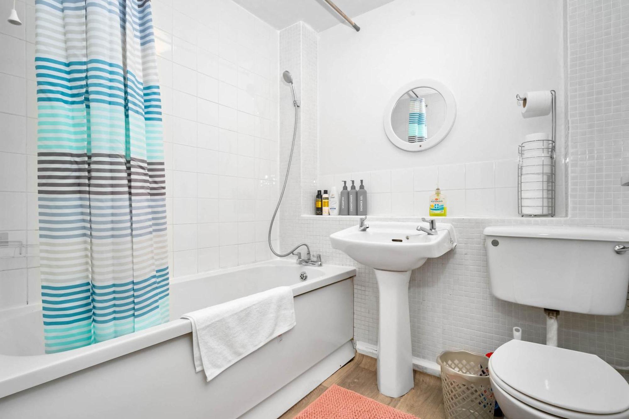 Luxury New House With Free Parking Daire Birmingham Dış mekan fotoğraf