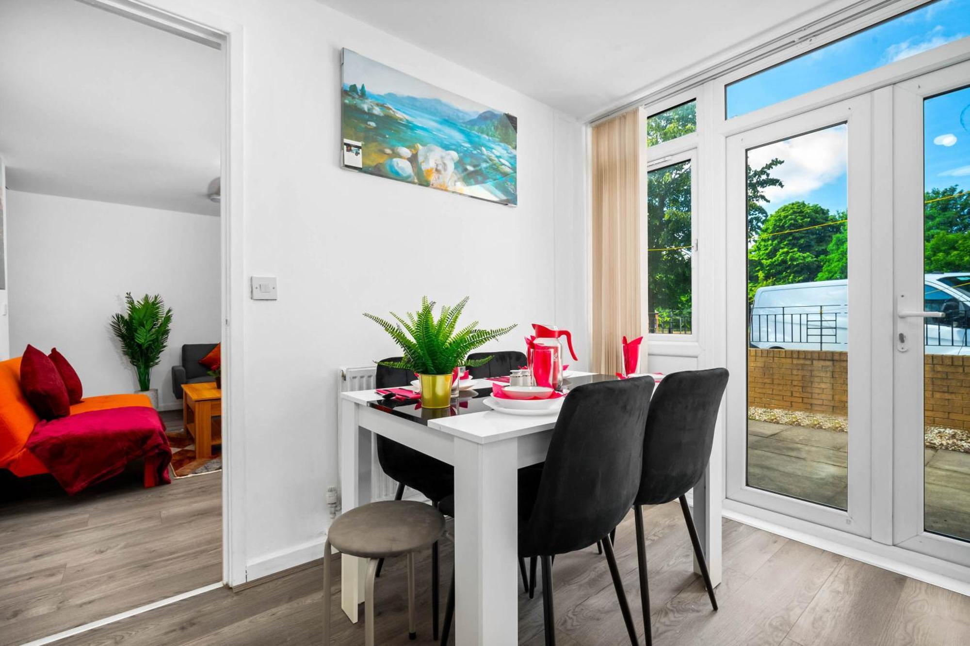 Luxury New House With Free Parking Daire Birmingham Dış mekan fotoğraf