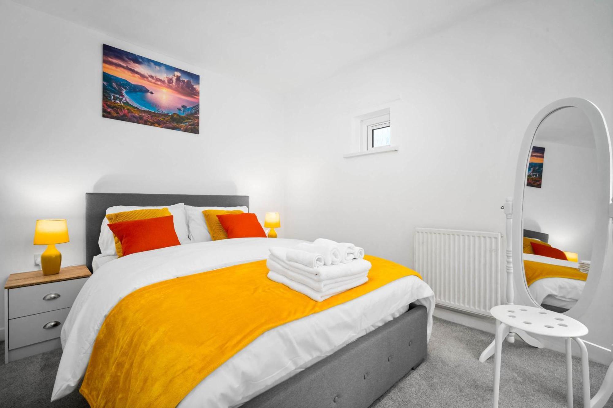 Luxury New House With Free Parking Daire Birmingham Dış mekan fotoğraf